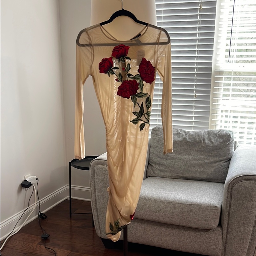 Forever 21 Cream and Red Long Sleeve Bodycon Dress